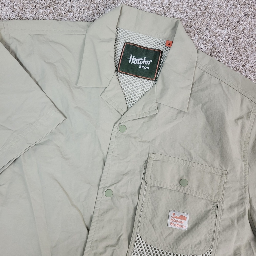 Howler Bros Mens Small Beige Snap Button Vented Fishing Short Sleeve‎